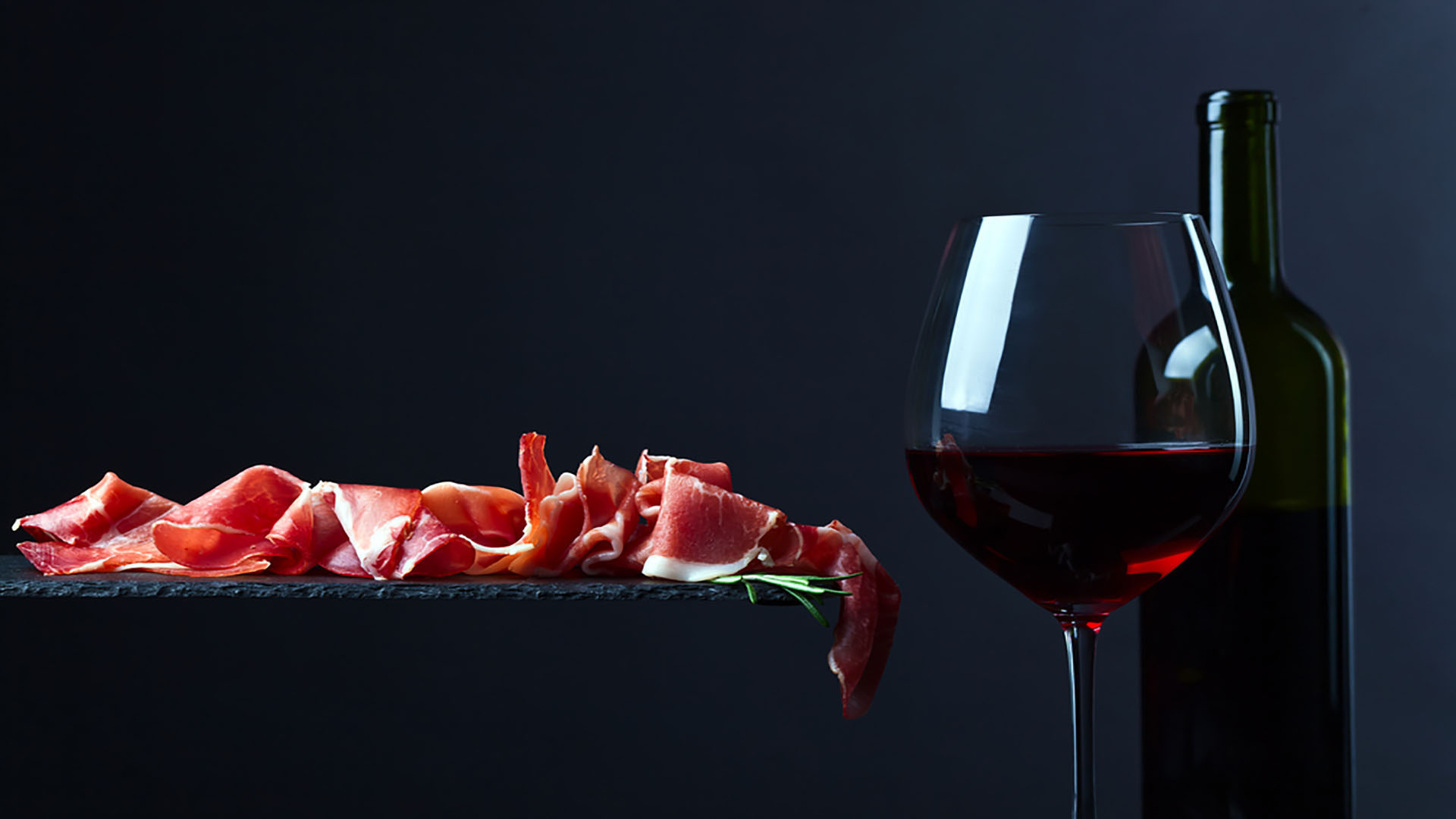 El Vino Perfecto para Combinar con Jamón Ibérico