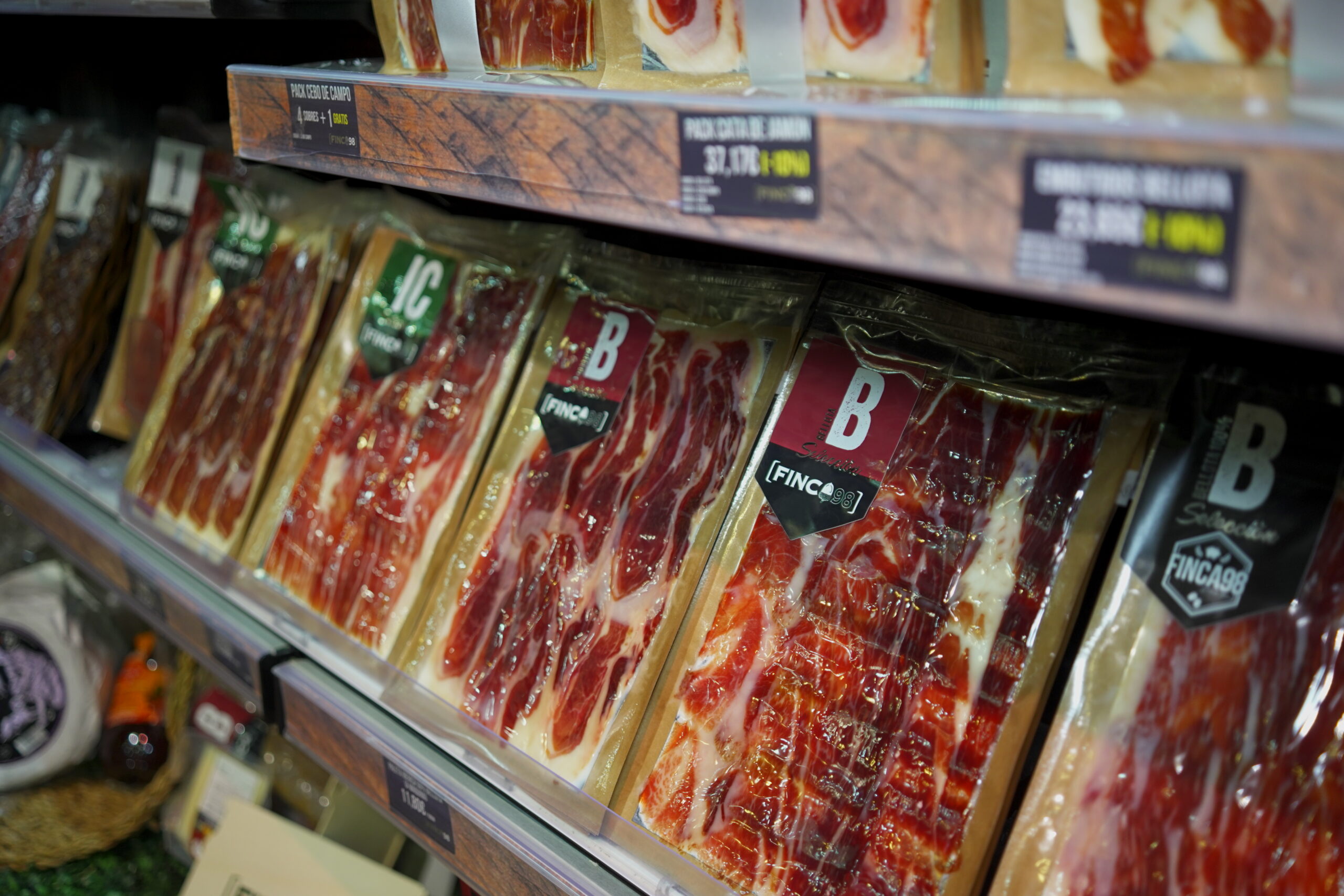 Comer jamón ibérico en Madrid
